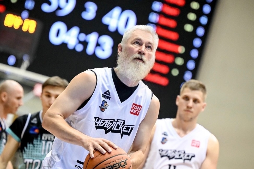 С международным днём пожилого человека!